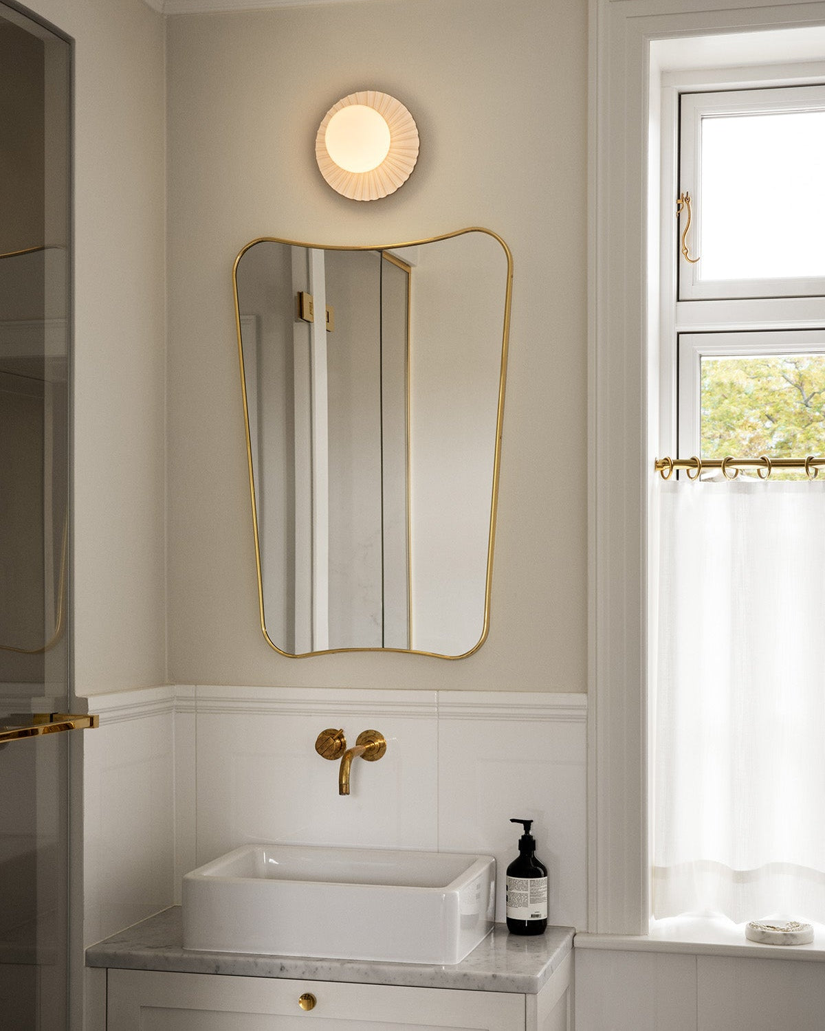 Liila Muuse Small, white / opal